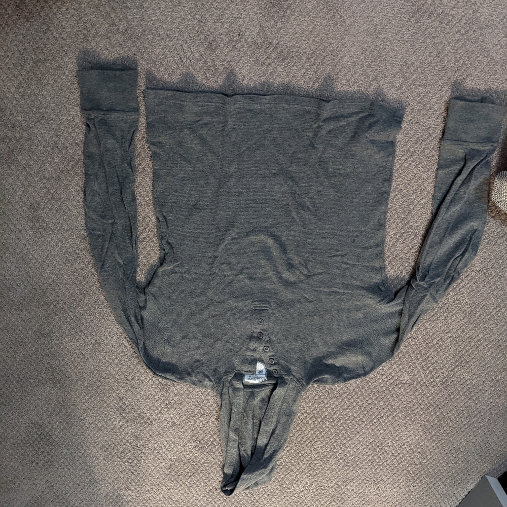 Sweaters and Sweatshirts - Picture 4 of 13